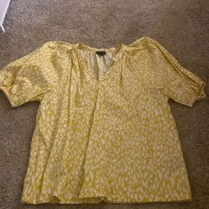 Short sleeve blouse